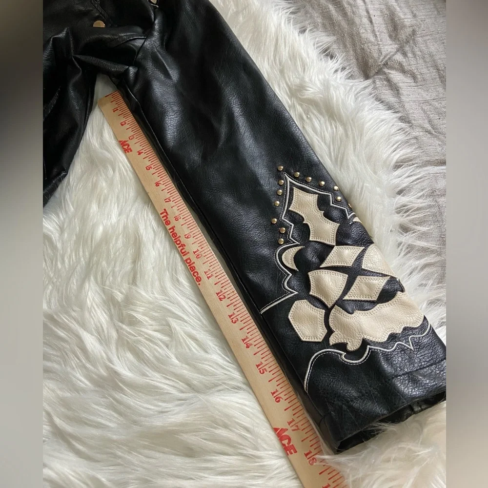 Stoosh Black with White Accents Vegan Leather  Women’s Jacket Size S - Picture 9 of 11
